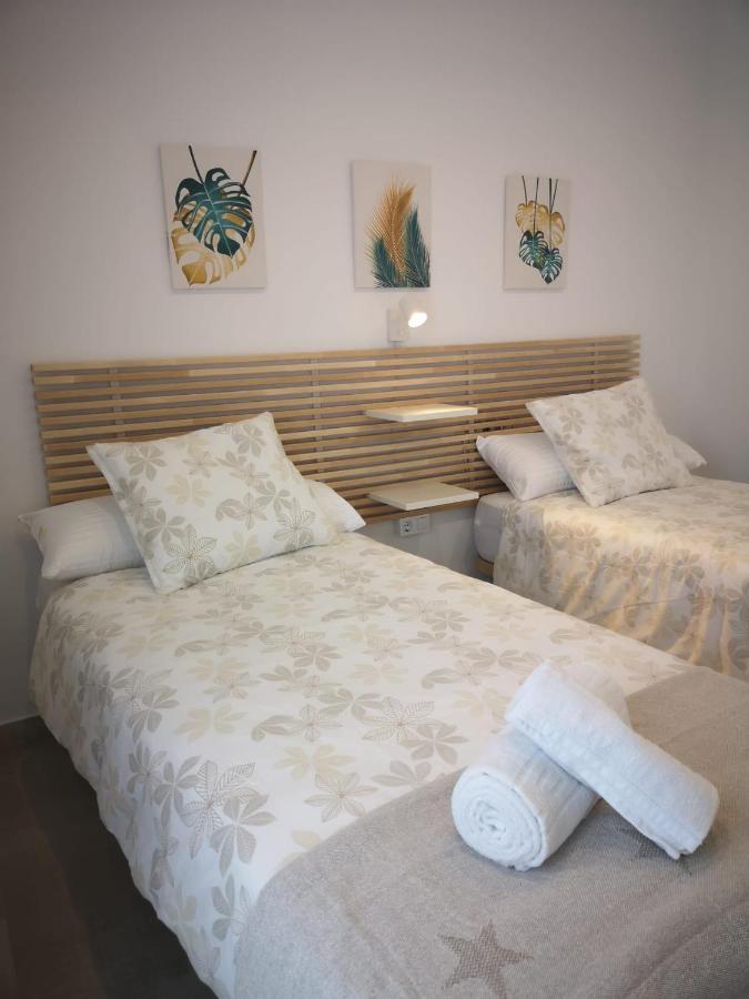 Apartamento Suite Arco De La Villa,Solo Familia Y Parejas,Parking Gratuito コニル・デ・ラ・フロンテラ エクステリア 写真