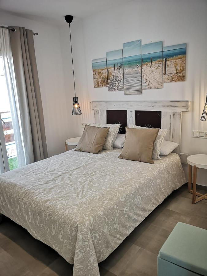 Apartamento Suite Arco De La Villa,Solo Familia Y Parejas,Parking Gratuito コニル・デ・ラ・フロンテラ エクステリア 写真