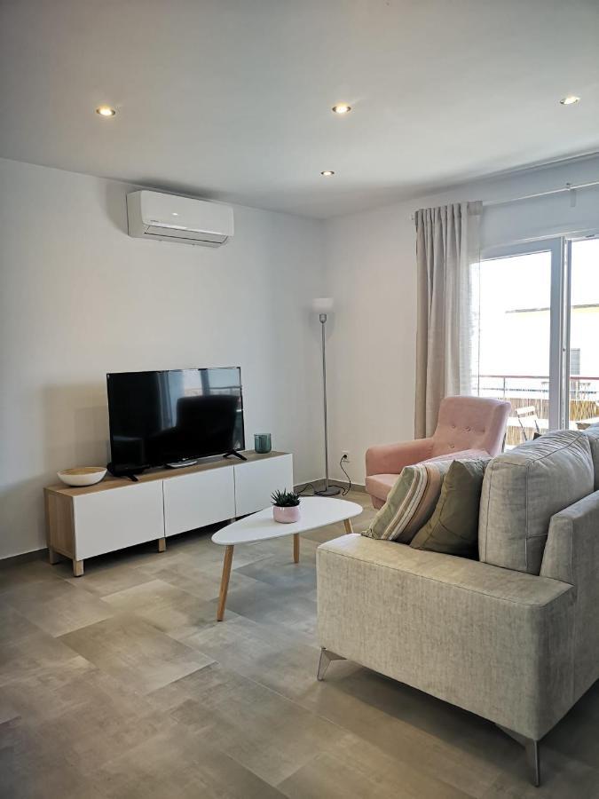 Apartamento Suite Arco De La Villa,Solo Familia Y Parejas,Parking Gratuito コニル・デ・ラ・フロンテラ エクステリア 写真