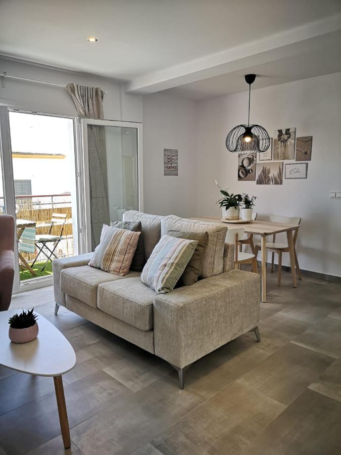 Apartamento Suite Arco De La Villa,Solo Familia Y Parejas,Parking Gratuito コニル・デ・ラ・フロンテラ エクステリア 写真