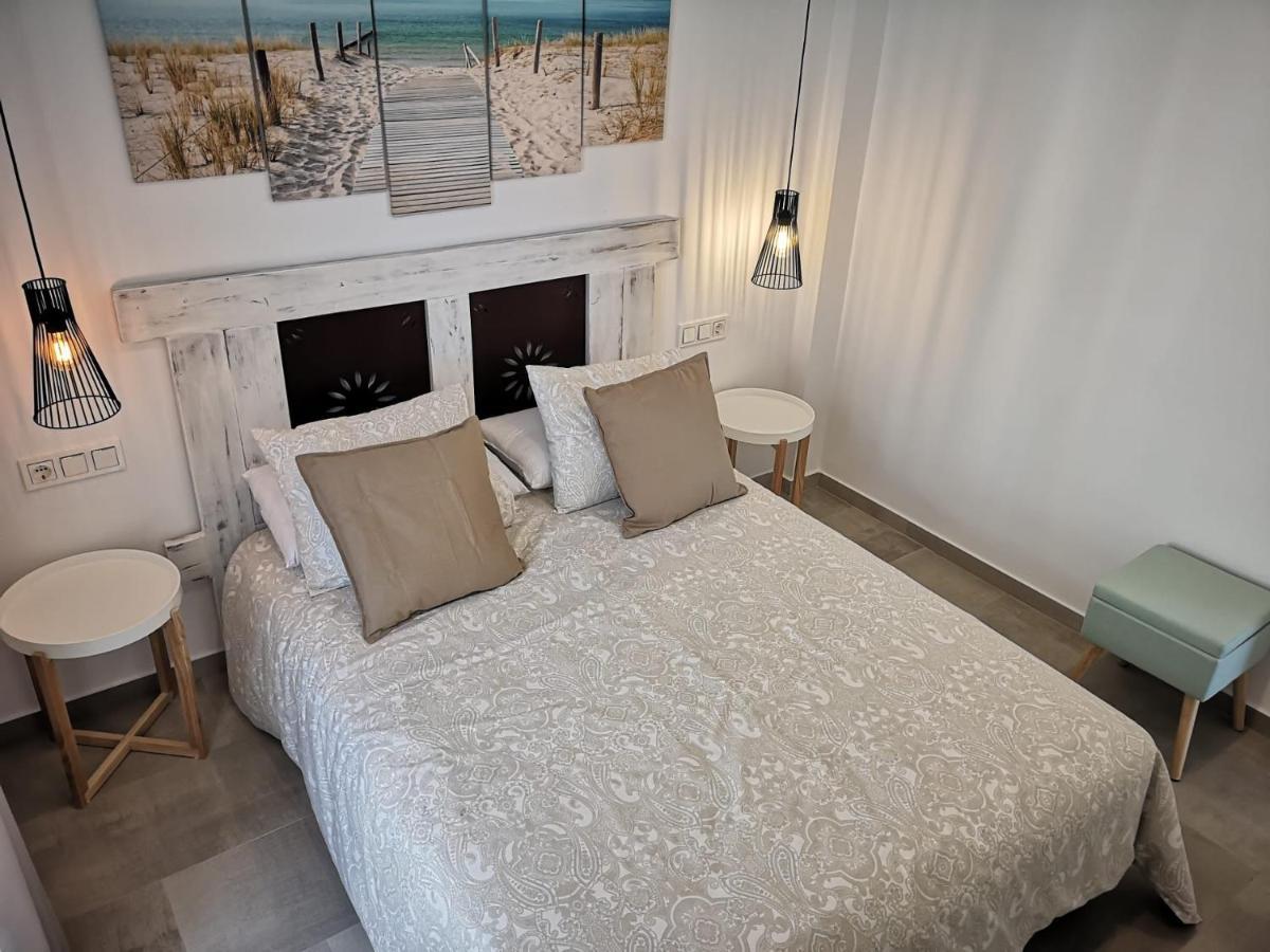 Apartamento Suite Arco De La Villa,Solo Familia Y Parejas,Parking Gratuito コニル・デ・ラ・フロンテラ エクステリア 写真
